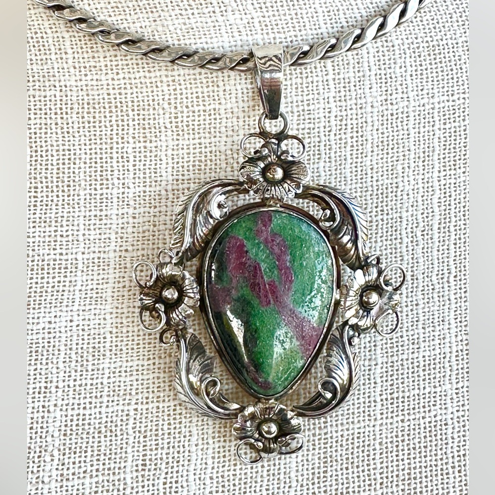 Large Gorgeous Ruby Zoisite Natural Stone Pendant… - image 3